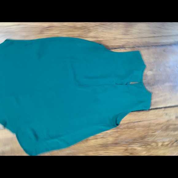 Sheer emerald green tunic top - Picture 4 of 4